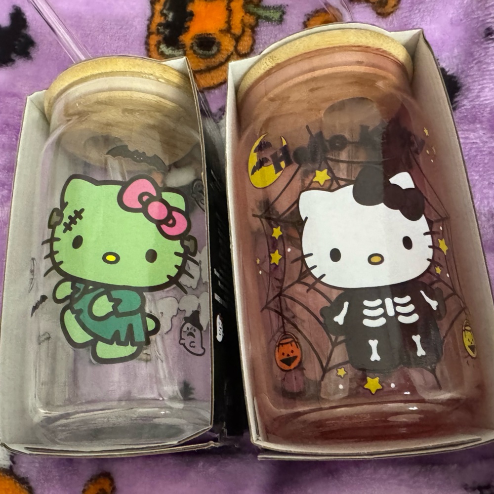 Hello Kitty glass cups